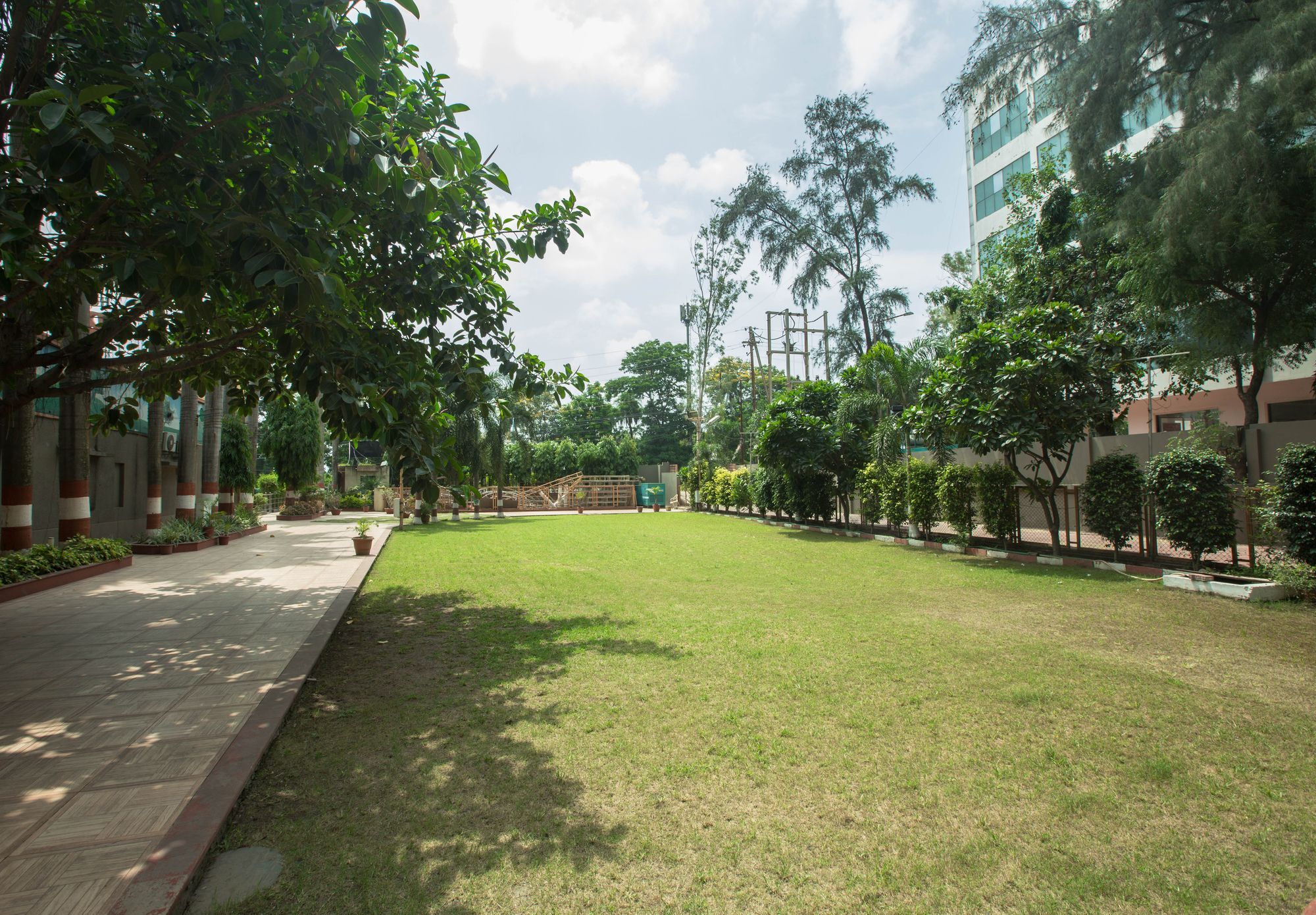 Capital O Swan Paradise Indore Exterior foto